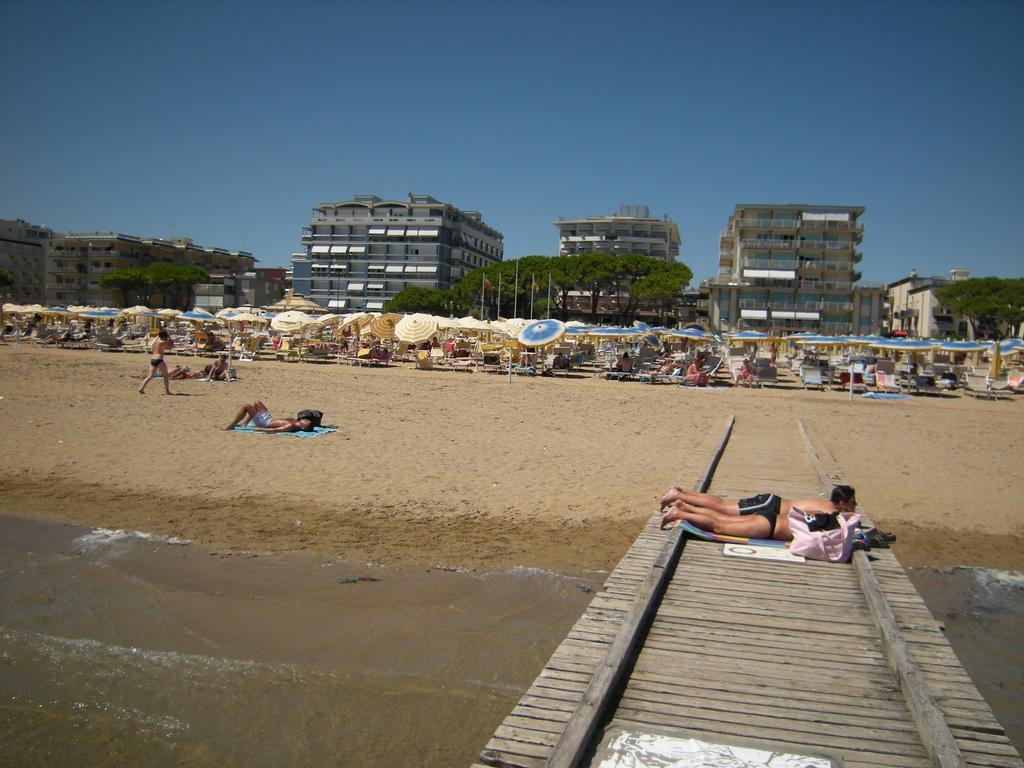 Hotel Ambasciatori Palace Lido di Jesolo Kültér fotó